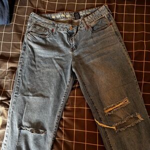 Song Women’s 90s Boyfriend Jeans Low Rise Size 11/30